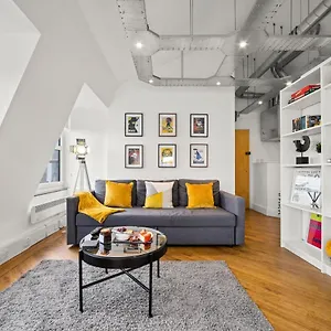 In Bay Mount Stuart Square Panoramic Bay Views Apartment Cardiff